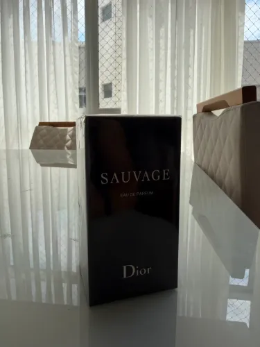 SAUVAGE DIOR - 100ml - ORIGINAL E NOVO