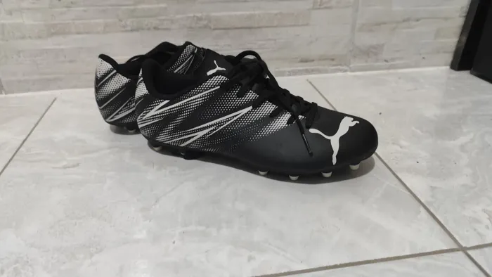 Chuteira da puma de campo, número 37, 38, nunca usada