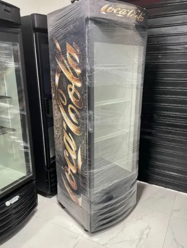 Cervejeira expositora
