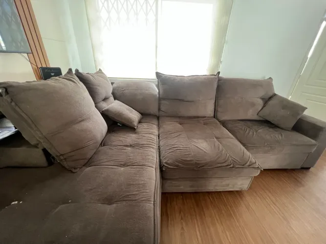 Sofá Retrátil com Chaise