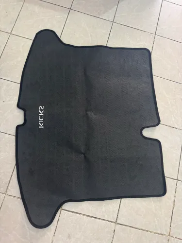 Vende-se tapete para porta mala carpete 