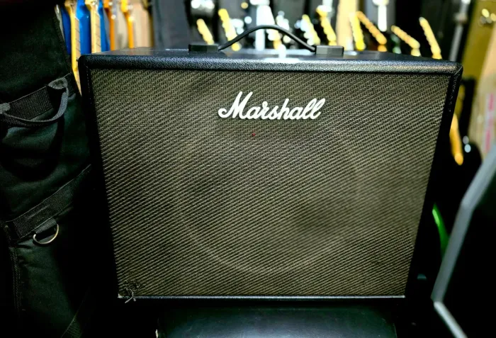 amplificador marshall code 50 /ñ fender orange laney randall peavey boss line 6 Blackstar
