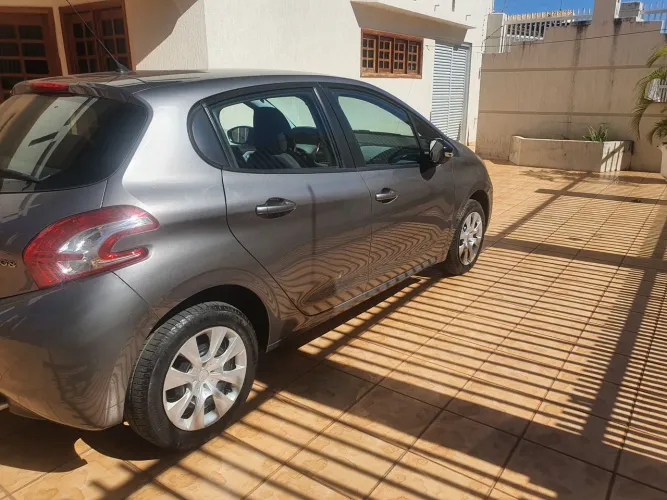 Peugeot 208 Active/active Pack 1.5 Flex 8V 5P 2014