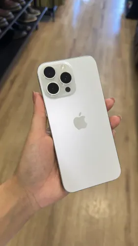 Vende-se IPhone 15 pro max 265gb