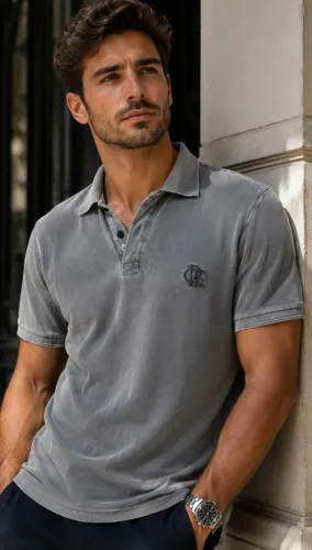 Blusa Polo do Flamengo Cinza tamanho M, bonita, bem confortável, design moderno, atual.