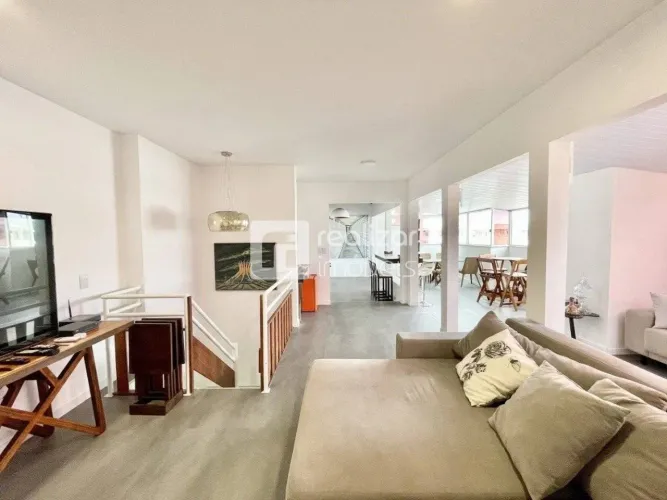 Cobertura duplex 3 dormitorios em Jurerê internacional - Florianopolis.