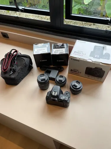 Canon SL3 + 3 Lentes 18-55mm, 50mm e 24mm Original