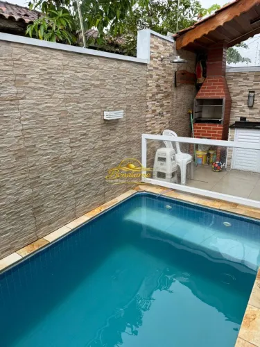 Oportunidade! Casa á venda mobiliada com piscina em condomínio fechado- Itanhaem