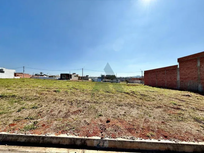 Terreno à venda - Residencial Tivolli - Itapetininga/SP