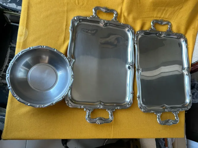 Bandejas em aço inox