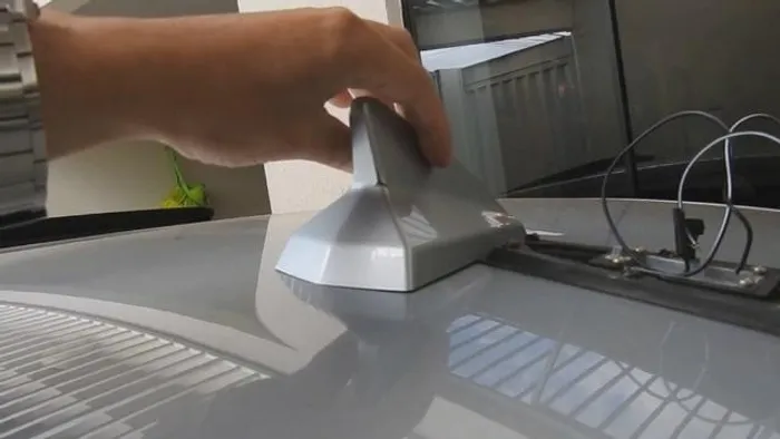 Antena Shark Tubarão P/ Todos os Carros - Vários Opções de Cores.