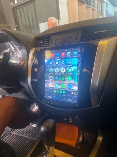 Central multimídia tesla Nissan Frontier 2018/ 2019/2020/2021
