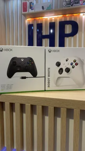 Controle para Xbox Séries / One preto e branco - Novo e Lacrado - Loja Física- Curitiba