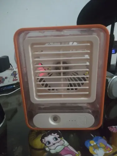 Mini ventilador climatizador portátil umidificador ar refrigerado USB cor laranja