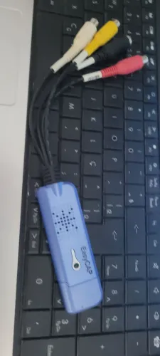 Adaptador Conversor Usb Captura Áudio Vídeo Win Xp Pal Azul