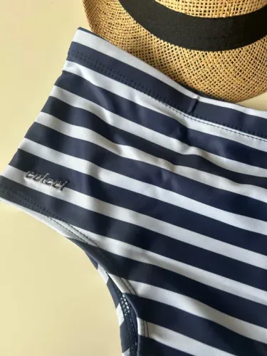 Sungas listradas azul e branco Colcci