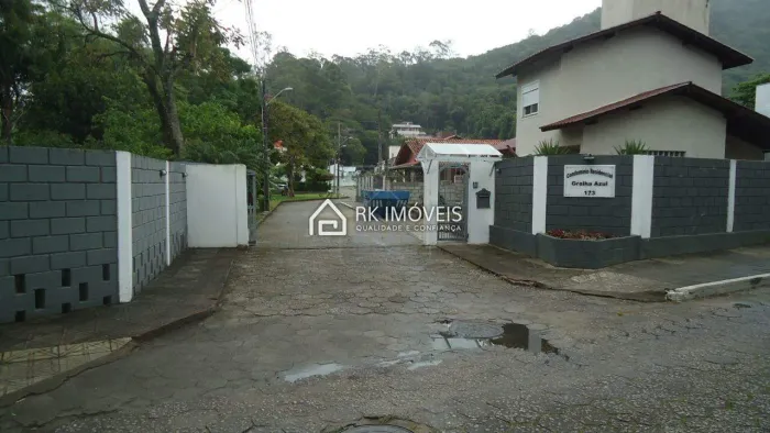 Terreno à venda, Sambaqui - Florianópolis/SC