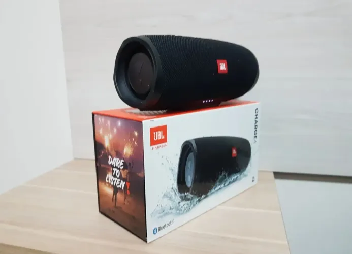 JBL CHARGE 4
