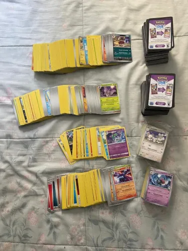 Cards colecionáveis Pokémon