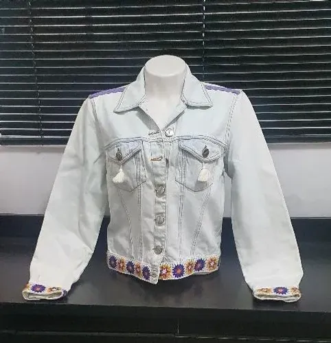 Jaqueta jeans bordada P