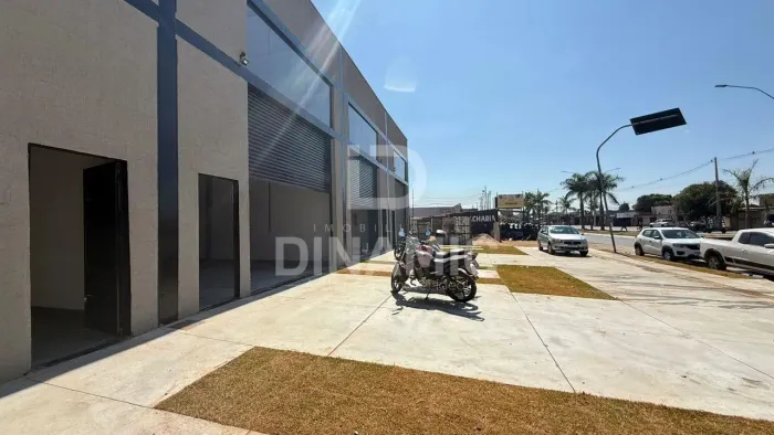 Sala Comercial 1 e 4 para Locação na central do tiradentes.