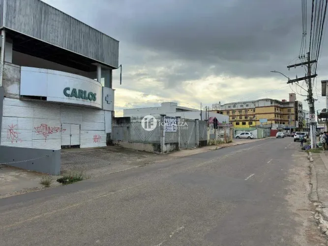 Predio comercial no Bosque - Rua Alvorada