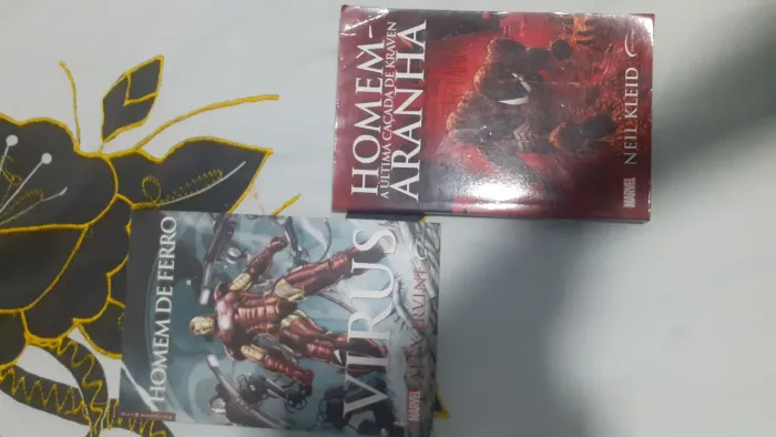 HQ Homem de ferro e Homem aranha