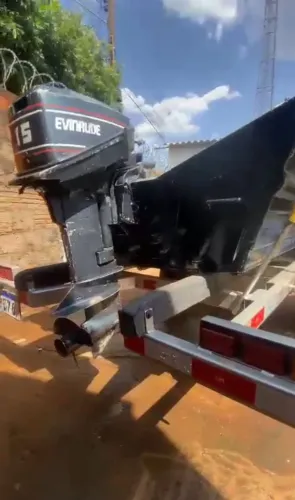 Kit Barco Calaça 2003 - 5,50m Motor Evinrude 15HP - Carreta 2014 , Led com catraca!