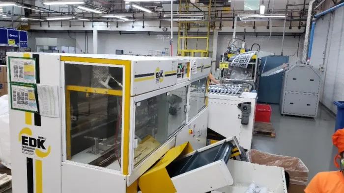 Máquina Embaladora de Copos Descartáveis