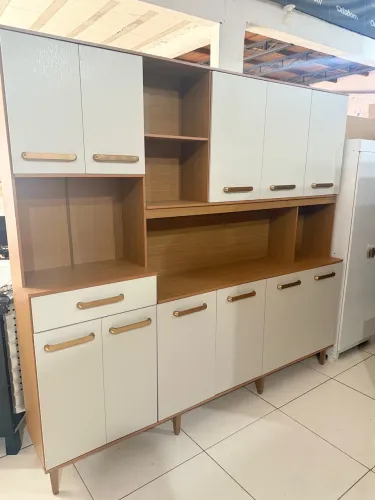 Armário de cozinha grande