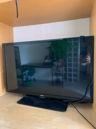 (PRECISA TROCAR O LED) TV LG 32LN546B