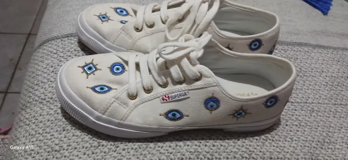 Tenis