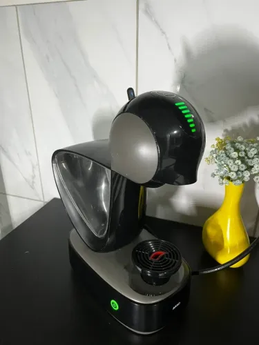 Cafeteira Arno Infiníssima Dolce Gusto Preta Seminova 127v