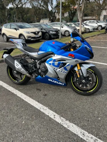 GSX-R 1000RAZ 2022- Srad 1000 2022