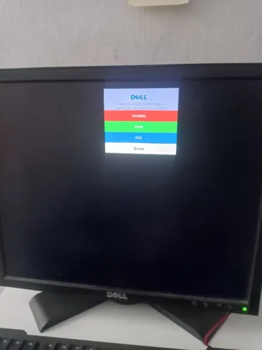 Monitor dell 19,5 polegadas