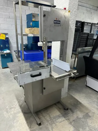 Serra fita 2,85 inox semi nova  