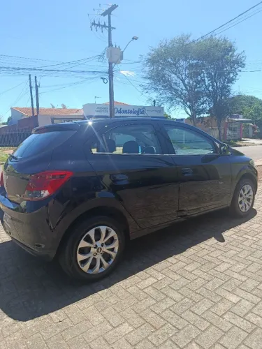Chevrolet Onix Hatch LT 1.4 8V Flex Power Mec. 4P 2013