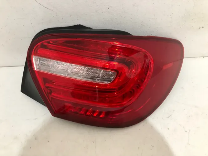 Lanterna Traseira Mercedes A200 2013 A 2014 Lado Direito Original