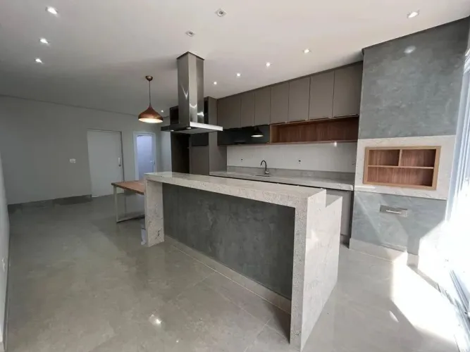 Casa à venda em Sumaré, Residencial Portal do Lago, com 3 suítes, com 170 m²