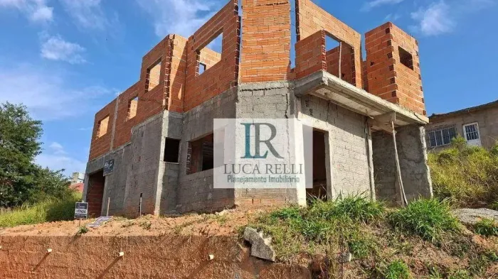Casa em Aracariguama