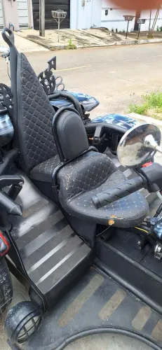 Triciclo 1.8 injetado modelo e ano 2025