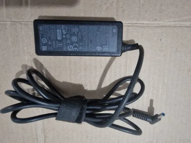 Fonte Carregador HP HSTNN-DA40 45W Usada