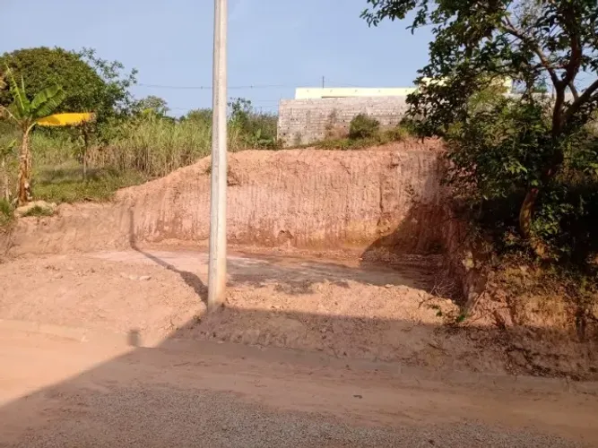 https://imoveisgirassol.com.br/produto/lote-campo-limpo-paulista-bairropq-santanacod7711/