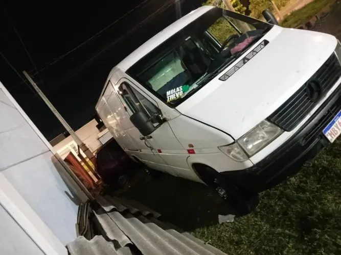 Mercedes-Benz Sprinter 312 Furgão Longo Diesel 2001