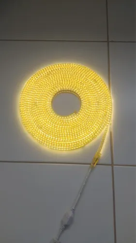 Vendo fita de Led 127v 3000k 12 metro. Não é 12v