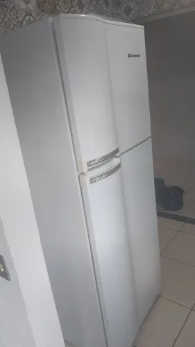 Geladeira 220v