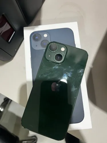 iPhone 13 Mini Verde 128GB - Excelente Estado