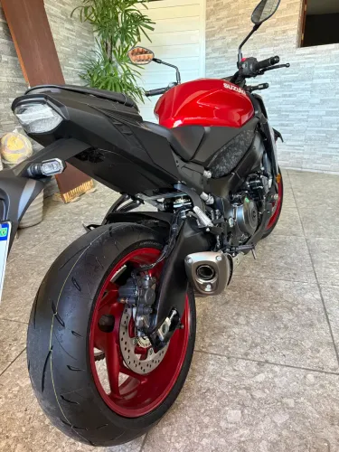 VENDO OU TROCO MOTO SUZUKI GSX-S 1000 2027 ZERO KM