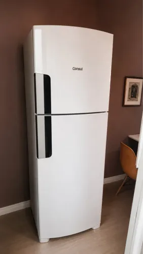 GELADEIRA SEMI NOVA