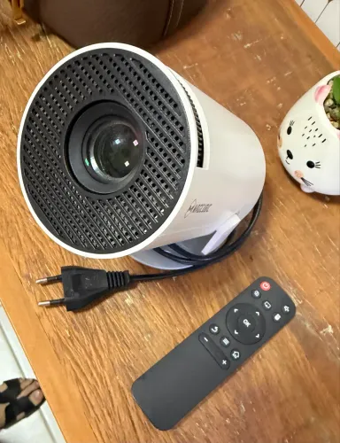Vendo Mini Projetor Portatil 5G Wifi 6 BT